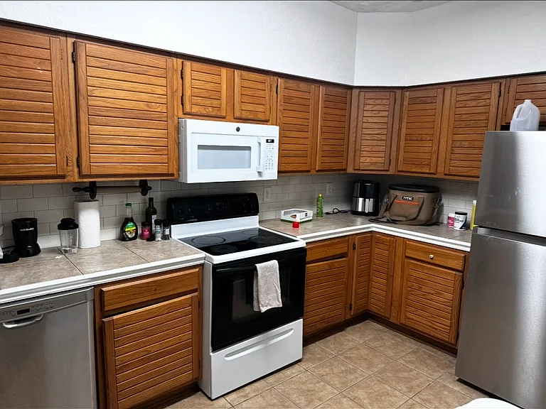 305 Halcott Dr #131 — Photo 5