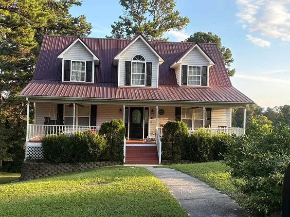 1408 Oldaker View Ln, Hixson, TN 37343