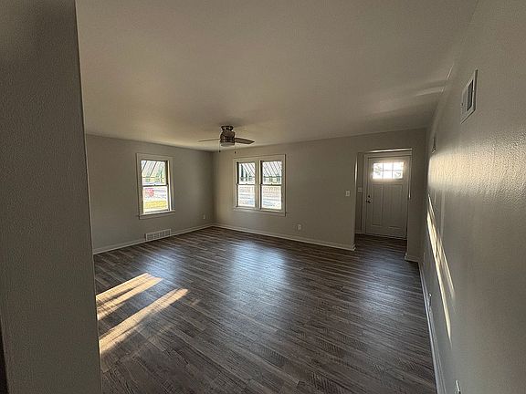 3rd image of 310 N Main St