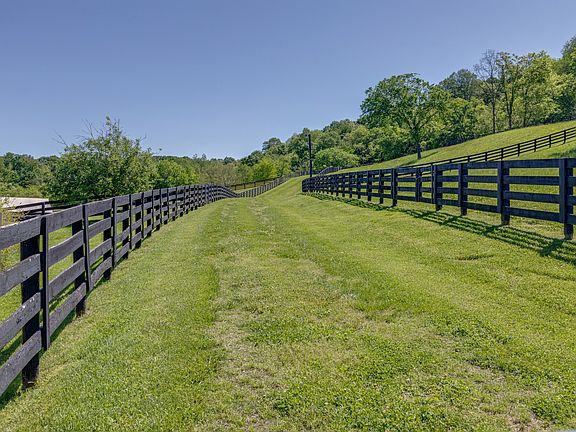 38th image of 5476 Leipers Creek Rd