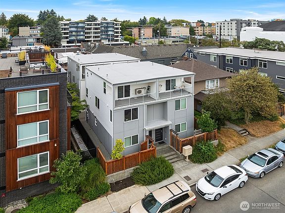 2nd image of 5210 B Brooklyn Avenue NE