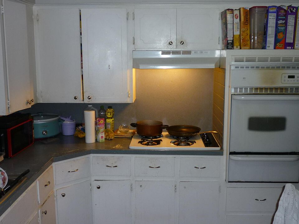 2nd image of 4704 Burton St SE