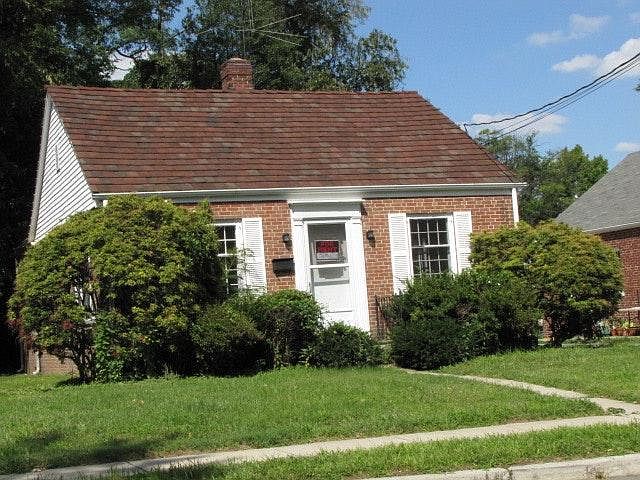 1st image of 236 E Park Pl