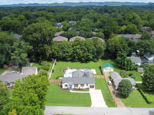 203 Carolyn Ave, Franklin, TN 37064