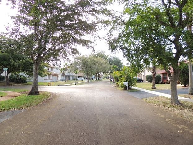 2nd image of 9810 Forest Dr
