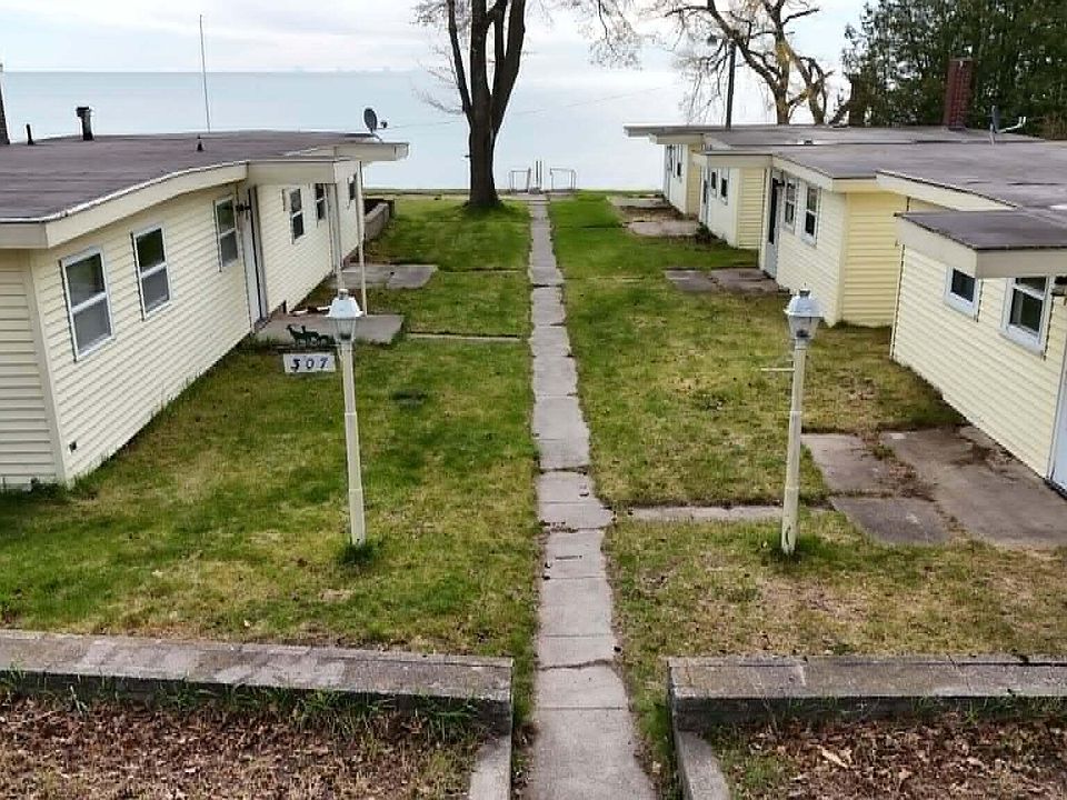 1st image of 307 Huron Ave