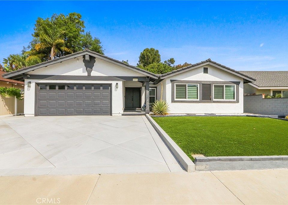 1st image of 26451 Avenida Deseo