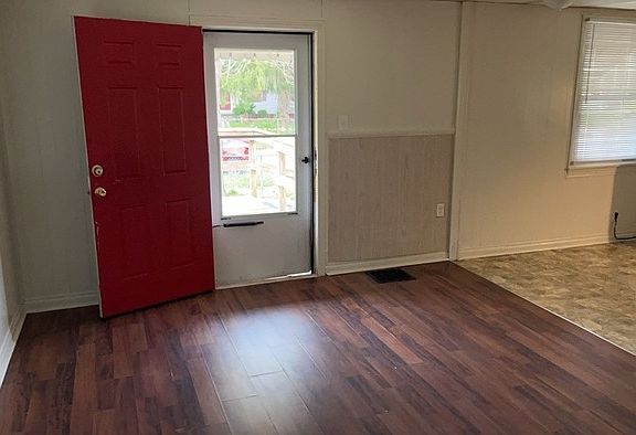 4th image of 1460 Kipling Dr
