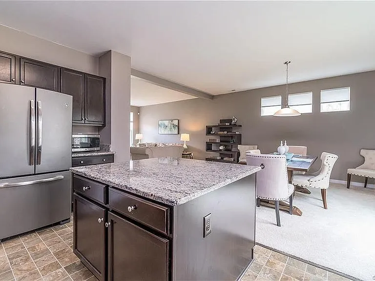4007 Island Park Ct — Photo 16