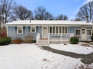 28 Bayberry Ln, Cohasset, MA 02025