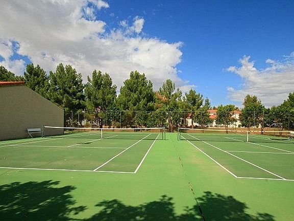 Tennis
