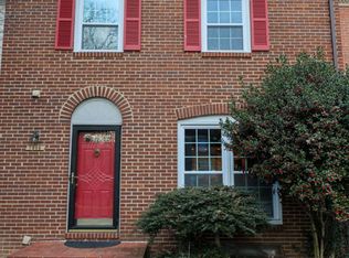 7966 Hidden Bridge Dr, Springfield, VA 22153