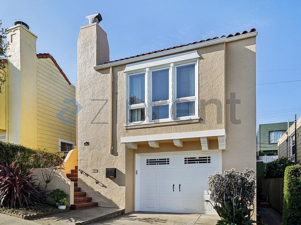 1st image of 16 Dunsmuir St