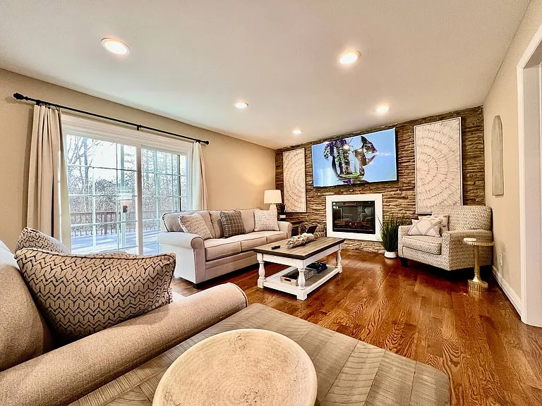 7184 Gregory Creek Ln — Photo 42