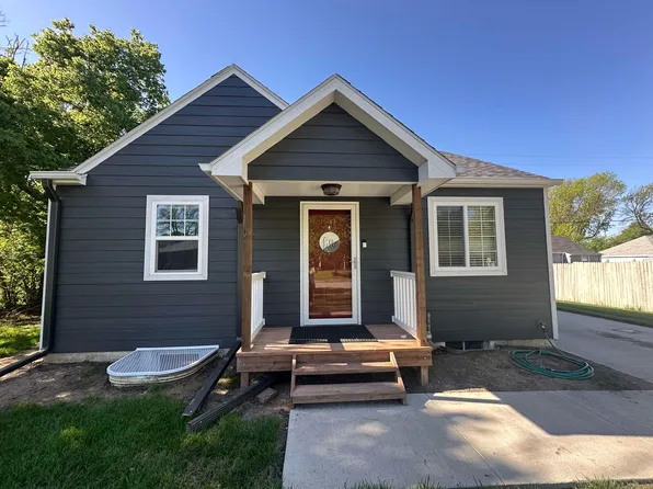512 E 12th St, Hastings, NE 68901