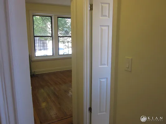 Rented by Kian Realty | media 9