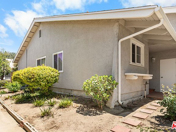 3rd image of 26834 Avenue Of The Oaks Unit D