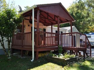 543 Overlook Dr, Spruce Pine, NC 28777