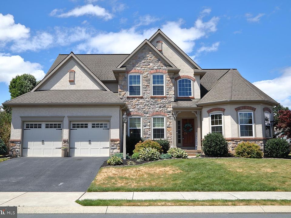 1st image of 35 Summerlyn Dr