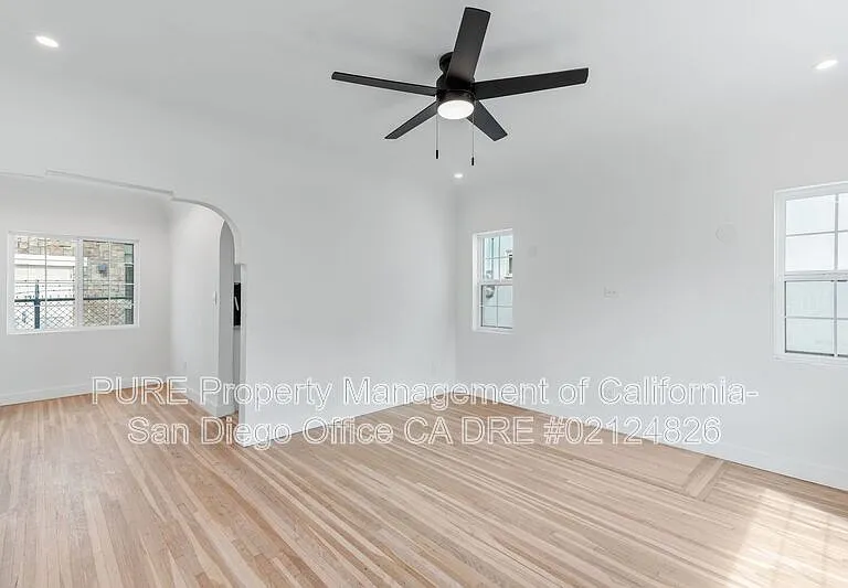 4218-28 Iowa St #4228 — Photo 5