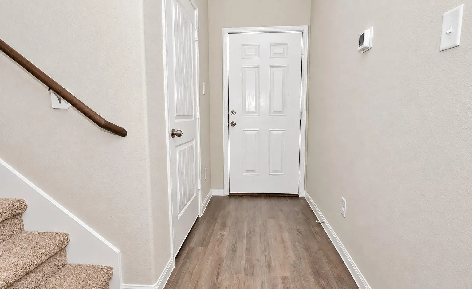 3 bed, 2.5 bath, 1642 sqft, $1,950 — Photo 4