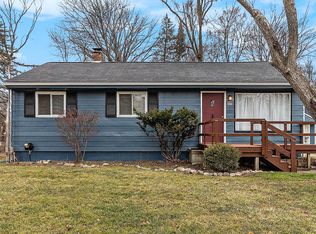 4050 Motorway Dr, Waterford, MI 48328