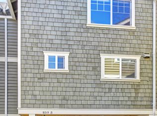 9215 Roosevelt Way NE UNIT B, Seattle, WA 98115