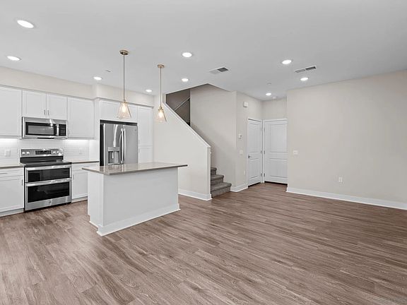 3rd image of 139 Avenida Chapala #106