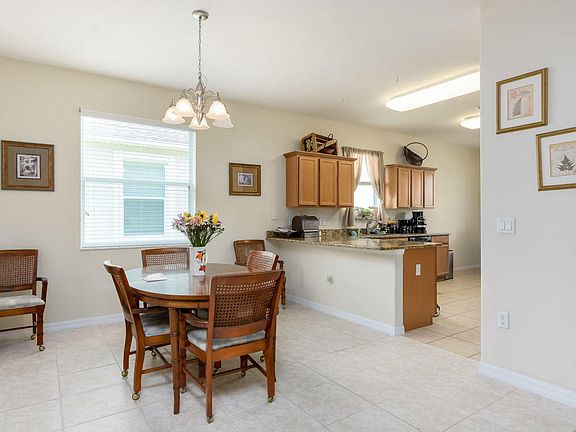 4th image of 5764 Trieda Dr