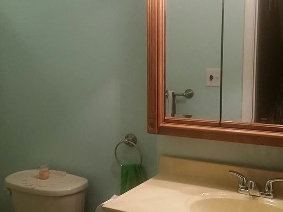 3rd image of 5011 Shawnee Blvd