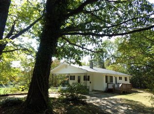 138 Bill Ln, Jacksboro, TN 37757