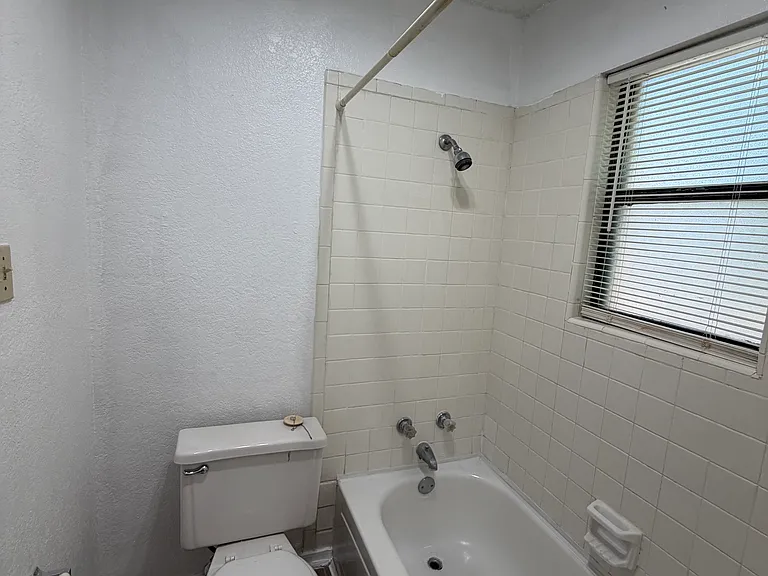 213 S Beverly St #1 — Photo 15