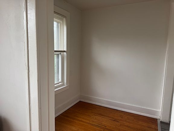 4th image of 16930 Log Cabin St #34