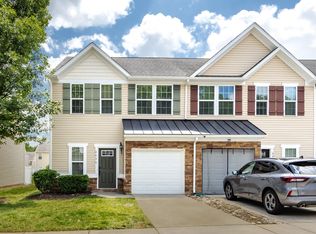 2436 Silverthorn Dr, Charlotte, NC 28273