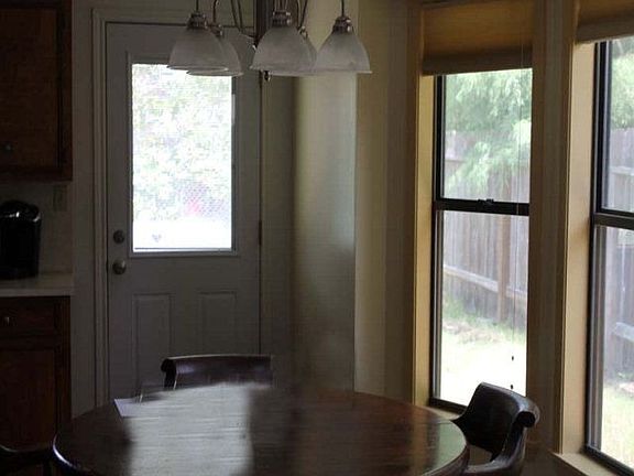 4th image of 204 Kensington Dr