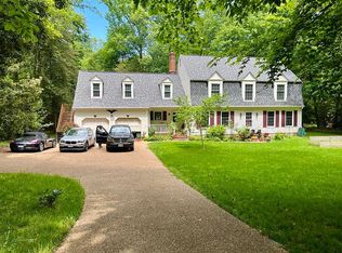 100 Bowstring Dr, Williamsburg, VA 23185