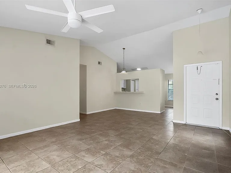 681 Thornridge Ave — Photo 6