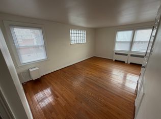 1355 Weaver St #3, Philadelphia, PA 19150