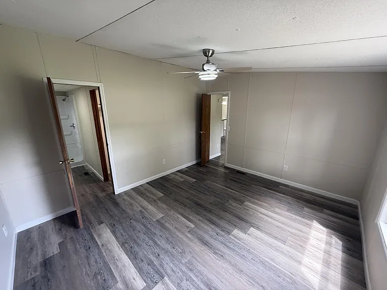 1755 Highway 521 S — Photo 8