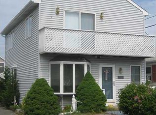 102 W Surf Way, Lavallette, NJ 08735