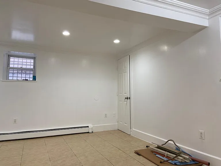 838 Vincent Ave #B — Photo 7
