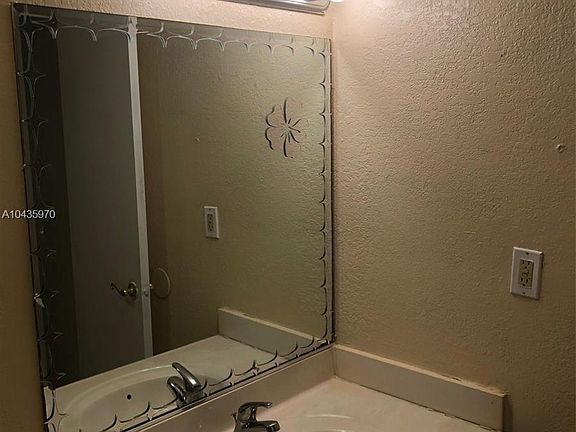3rd image of 801 NW 47th Ave APT 705
