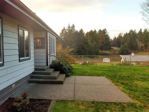 2nd image of 9008 Yelm Hwy SE