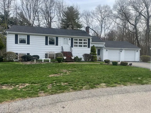48 Sullivan Ter, Whitman, MA 02382