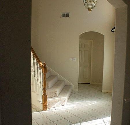 4th image of 127 Mustang Trl