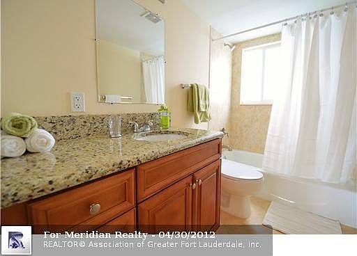 3rd image of 3221 NE 8th Ct APT 102