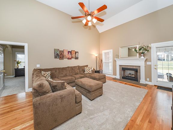 5th image of 127 Annadel Ct
