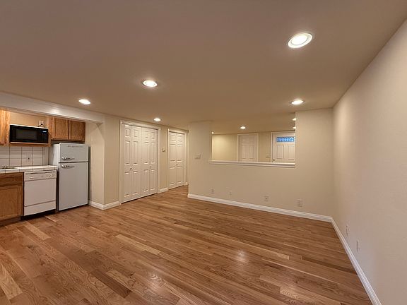 4th image of 821 Pine St APT C