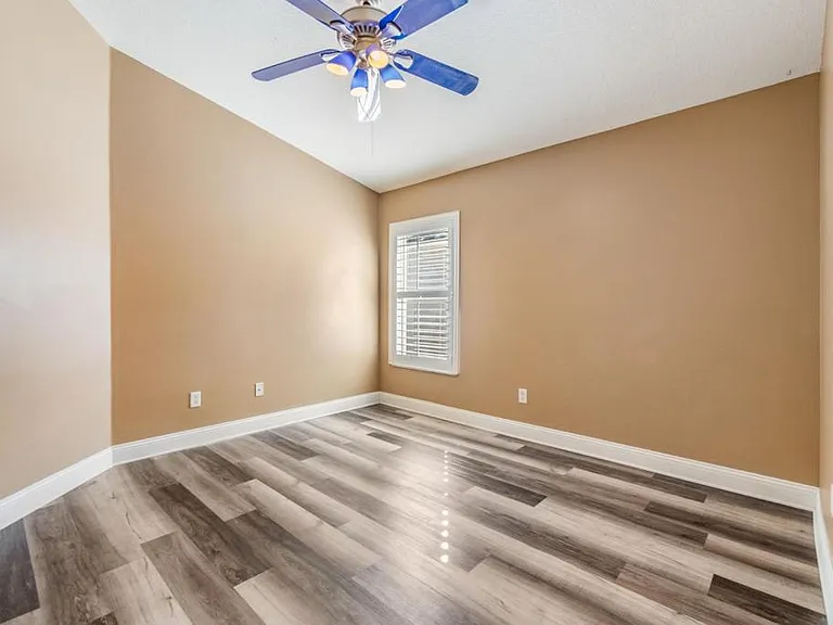 10050 Landport Way — Photo 14