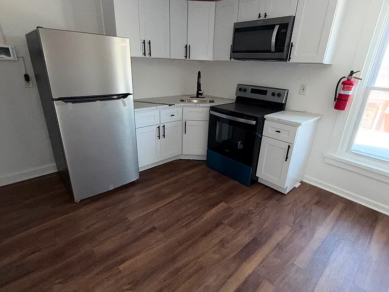 404 N Charlotte St #2 — Photo 1